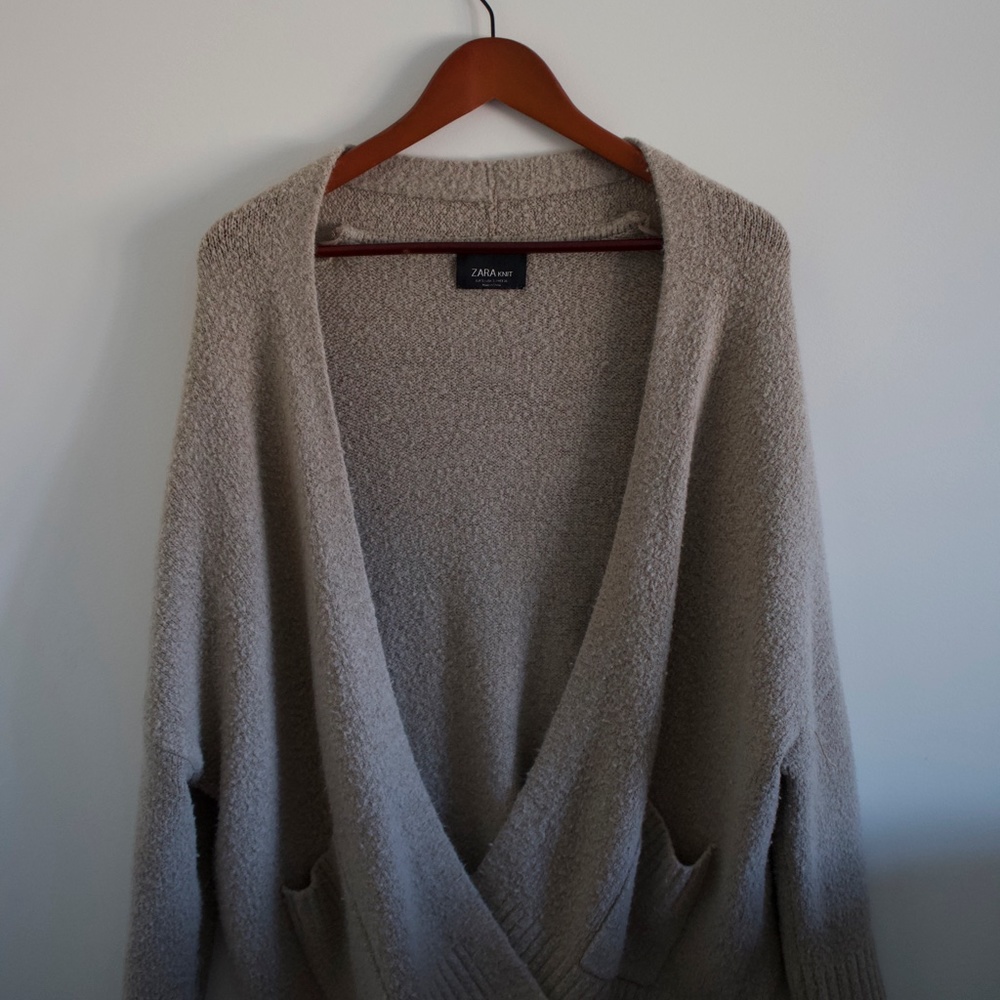 Zara Knit Tan Cardigan. Fits like M/L.